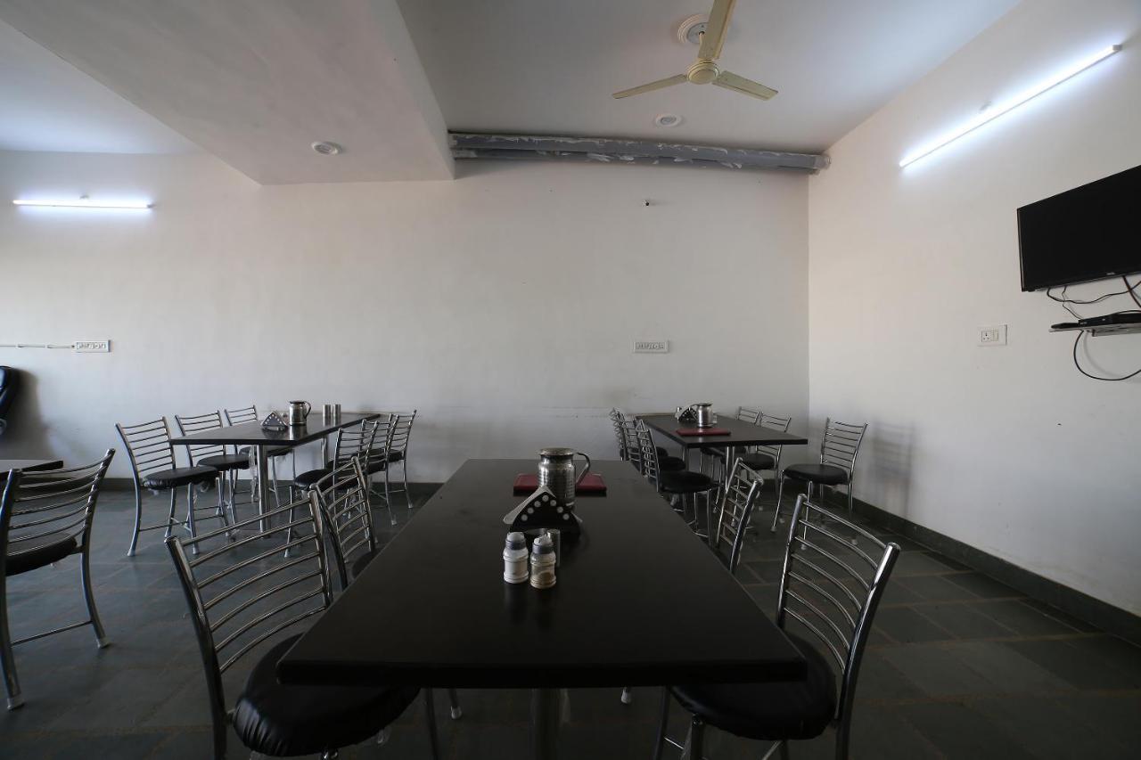 Oyo 37077 Hotel Rawat Ajmer Exterior photo